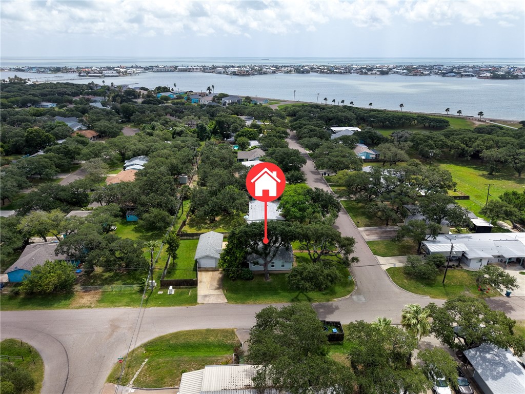 1902 Glass Avenue Rockport TX 78382