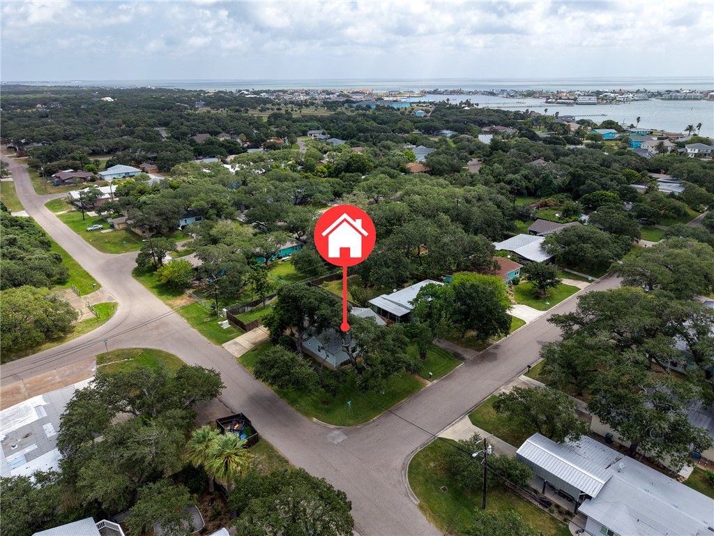 1902 Glass Avenue Rockport TX 78382
