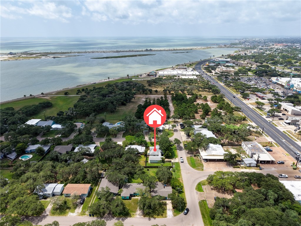1902 Glass Avenue Rockport TX 78382