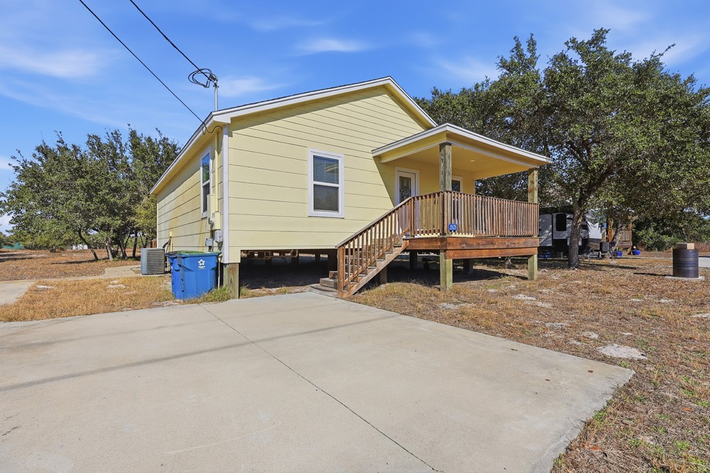 2121 Lone Star Rockport TX 78382