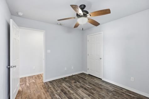 2121 Lone Star Rockport TX 78382