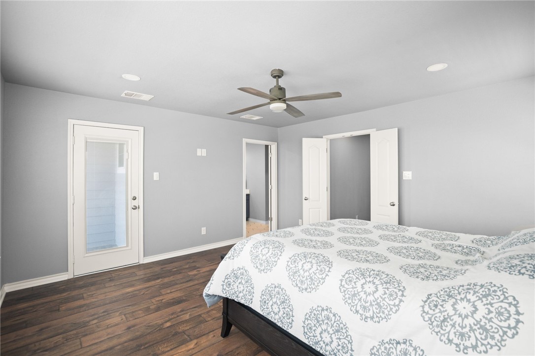 15217 Windward Drive 401 Corpus Christi TX 78418