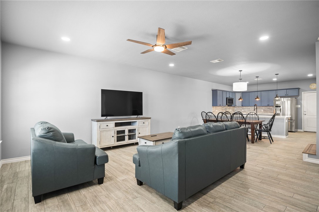 15217 Windward Drive 401 Corpus Christi TX 78418