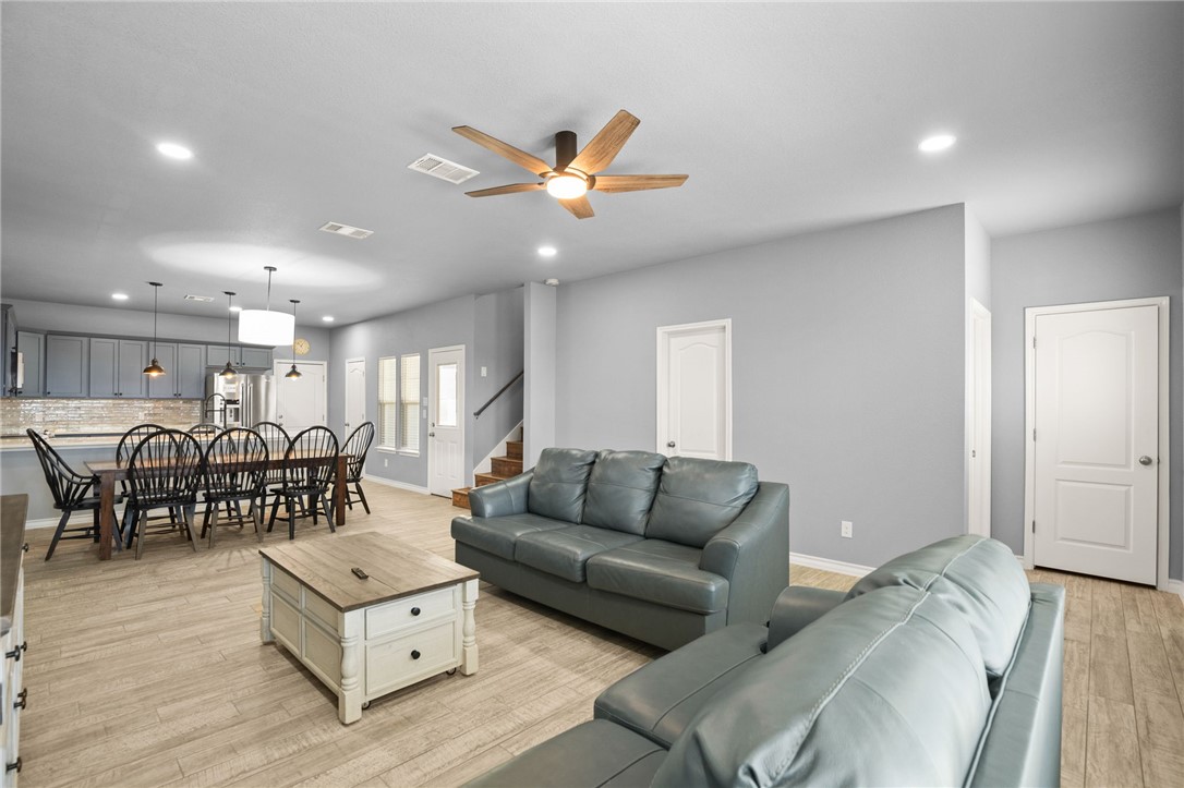 15217 Windward Drive 401 Corpus Christi TX 78418
