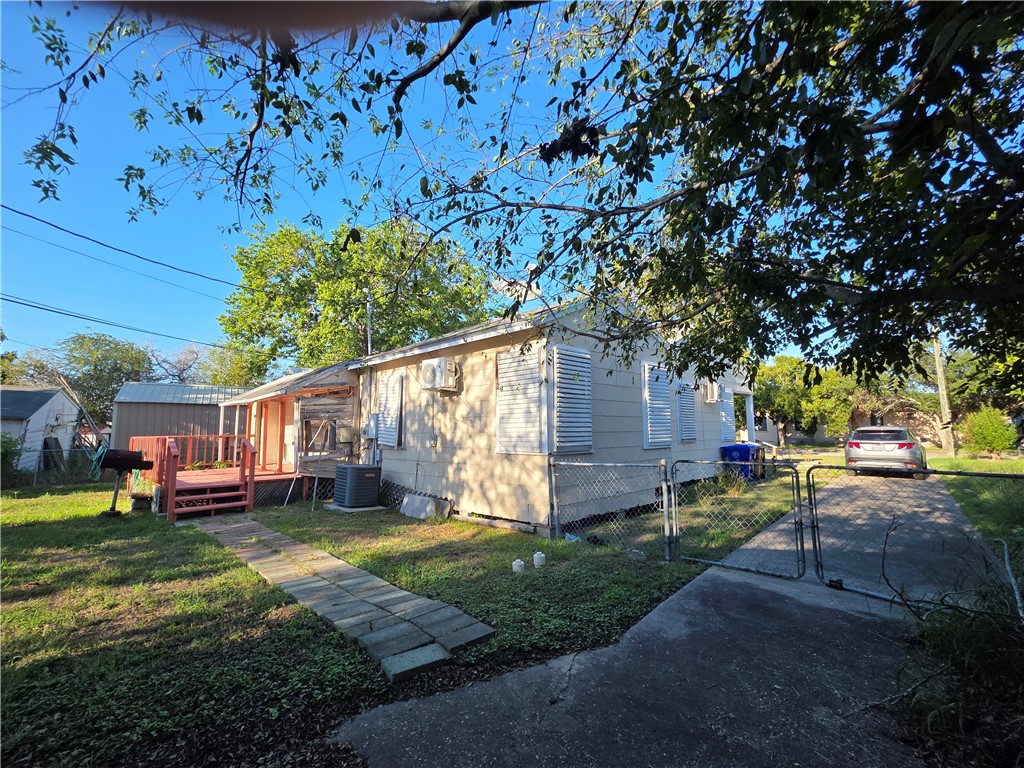 1513 Fern Street Corpus Christi TX 78404