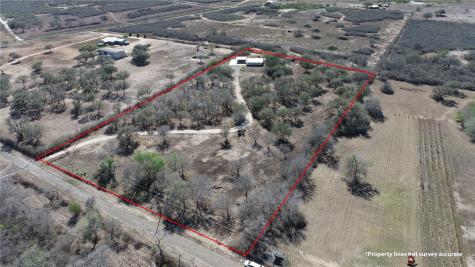 7879 Chestnut Road Beeville TX 78102