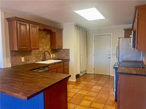 7879 Chestnut Road Beeville TX 78102