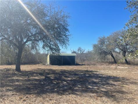 7879 Chestnut Road Beeville TX 78102