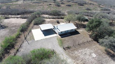 7879 Chestnut Road Beeville TX 78102