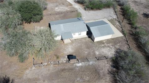 7879 Chestnut Road Beeville TX 78102