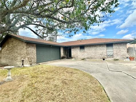 1902 Falcon Drive Portland TX 78374