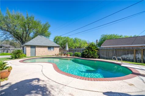 1211 Cypher Street Kingsville TX 78363