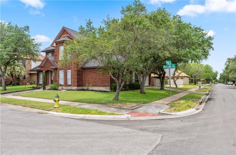 7401 Blue Lake Drive Corpus Christi TX 78413