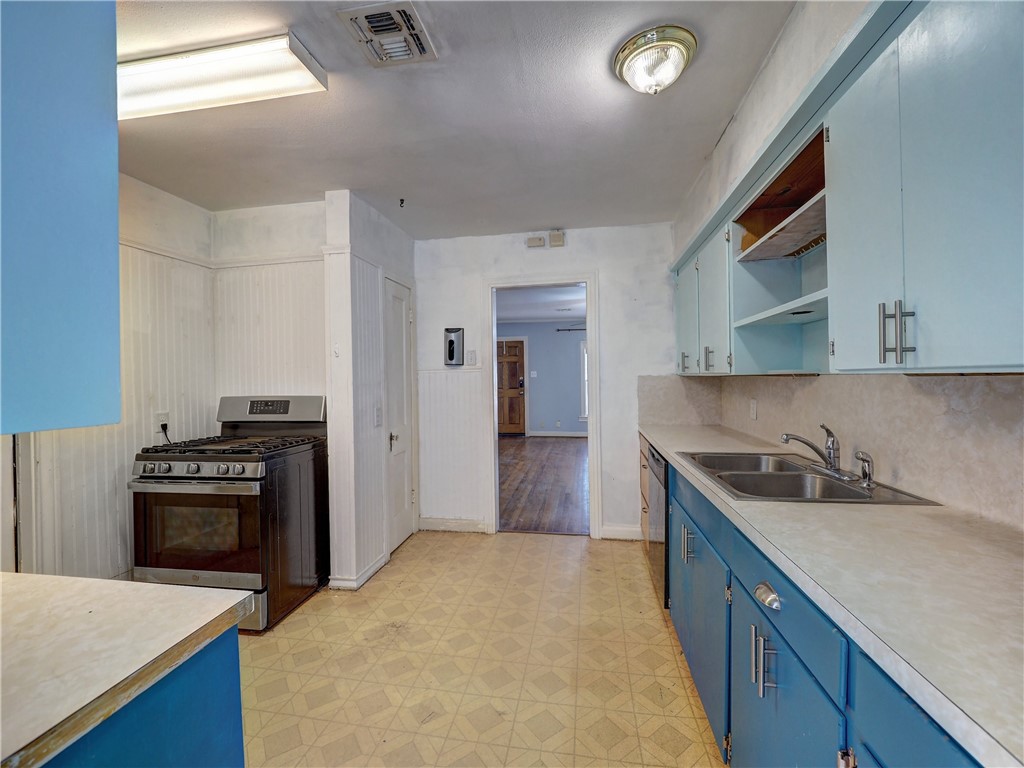 2821 Topeka Street Corpus Christi TX 78404