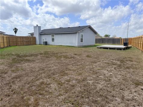 1938 El Monte Street Corpus Christi TX 78417
