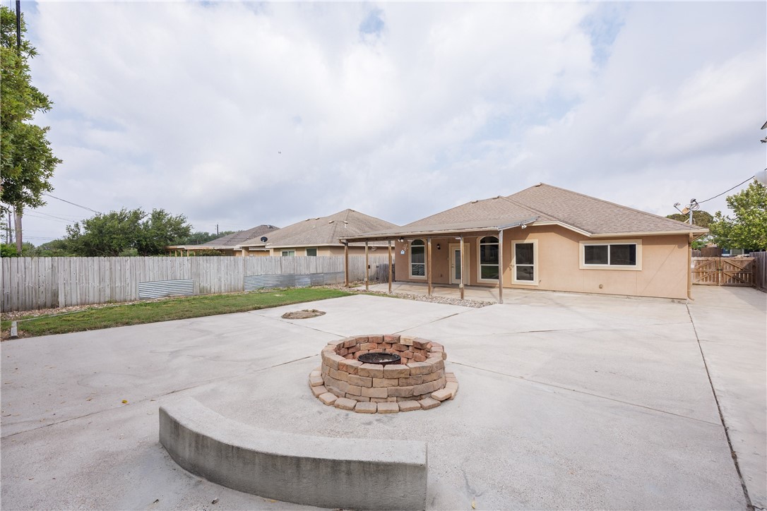 3829 Holland Drive Corpus Christi TX 78418