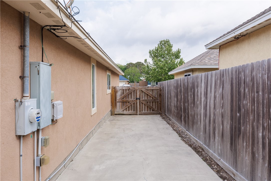 3829 Holland Drive Corpus Christi TX 78418