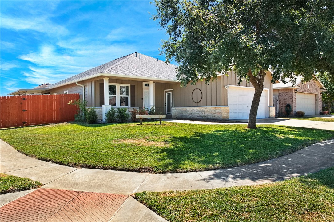 2514 Las Brisas Street Corpus Christi TX 78414