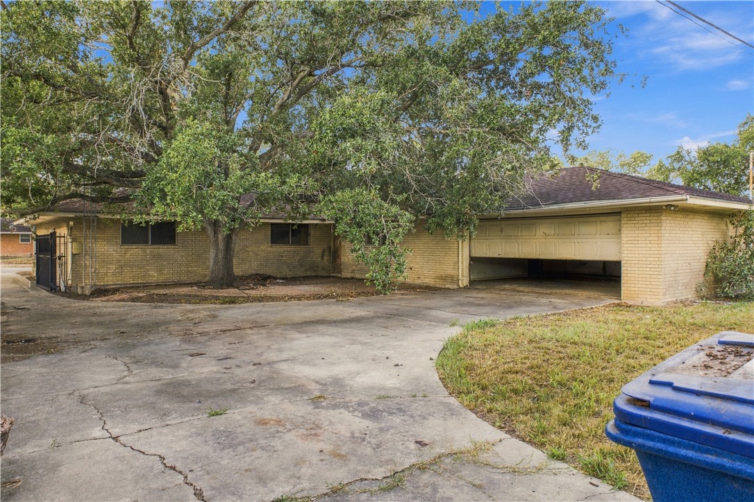 5050 Olympia Drive Corpus Christi TX 78413
