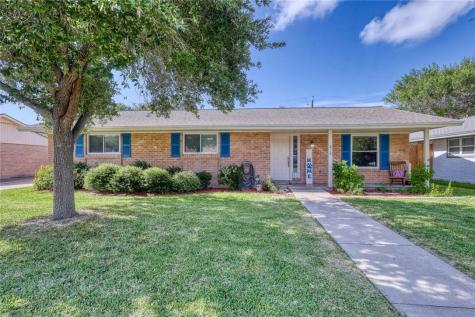 218 Llano Drive Portland TX 78374
