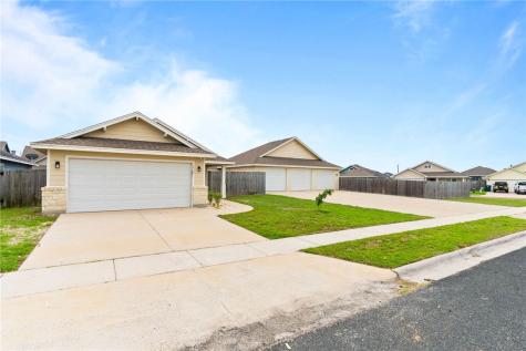 1533 Oak Hill Drive Corpus Christi TX 78418