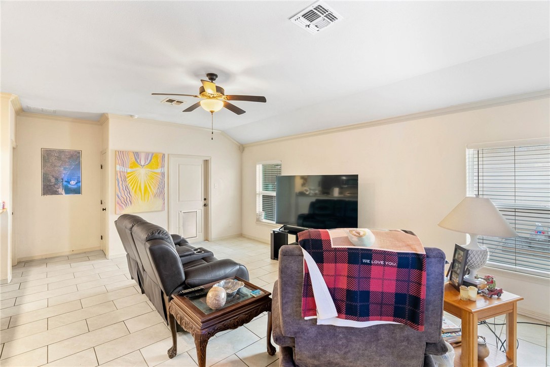 1533 Oak Hill Drive Corpus Christi TX 78418