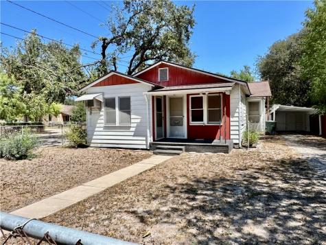 747 W 2nd Street Alice TX 78332