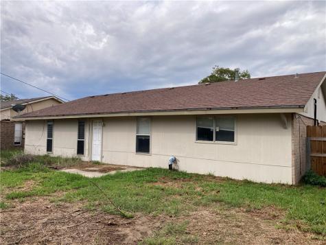 1620 Cheyenne Street Portland TX 78374
