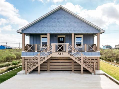 324 W Live Oak Rockport TX 78382