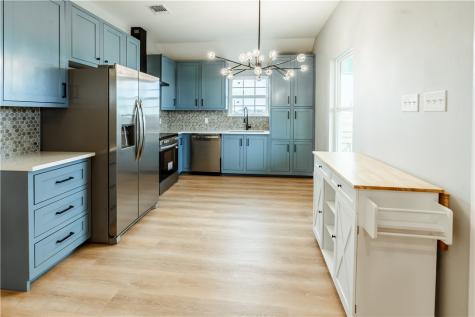 324 W Live Oak Rockport TX 78382