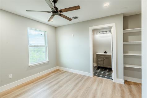 324 W Live Oak Rockport TX 78382