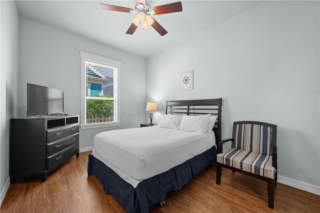 311 Sailhouse Way Rockport TX 78382