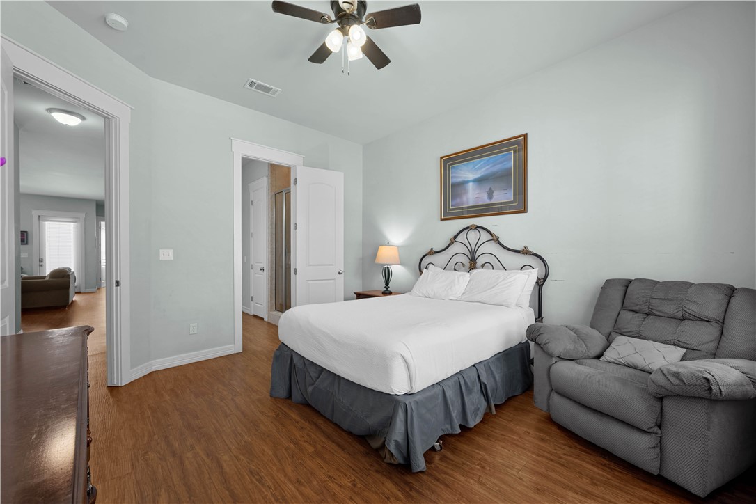 311 Sailhouse Way Rockport TX 78382