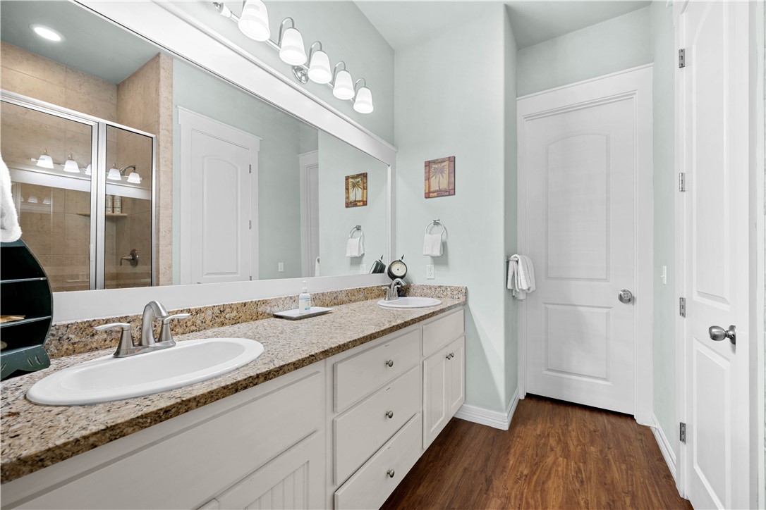 311 Sailhouse Way Rockport TX 78382