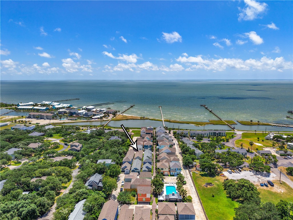 311 Sailhouse Way Rockport TX 78382