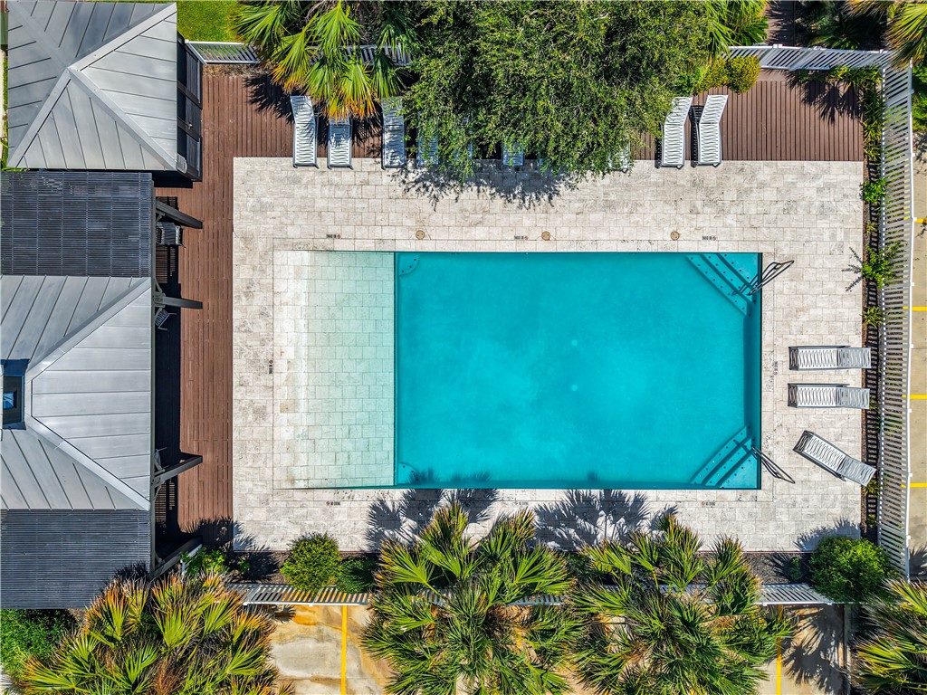 311 Sailhouse Way Rockport TX 78382