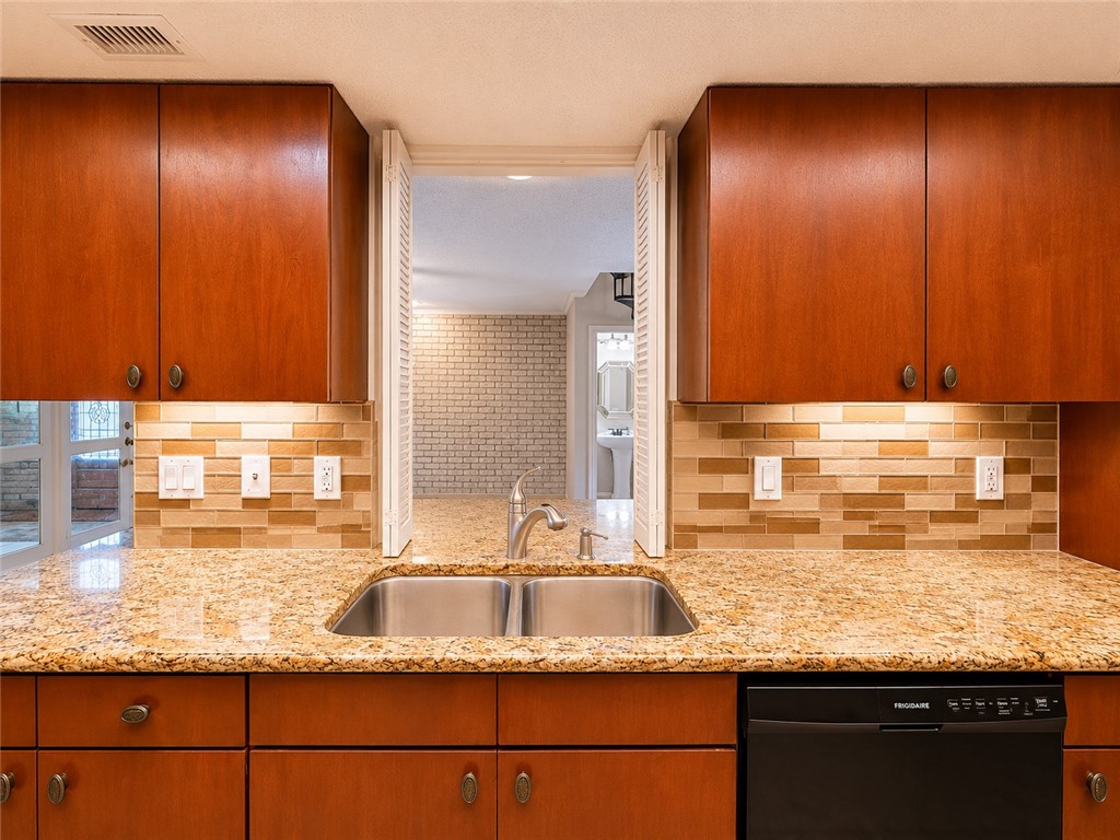 77 Townhouse 77 Corpus Christi TX 78412
