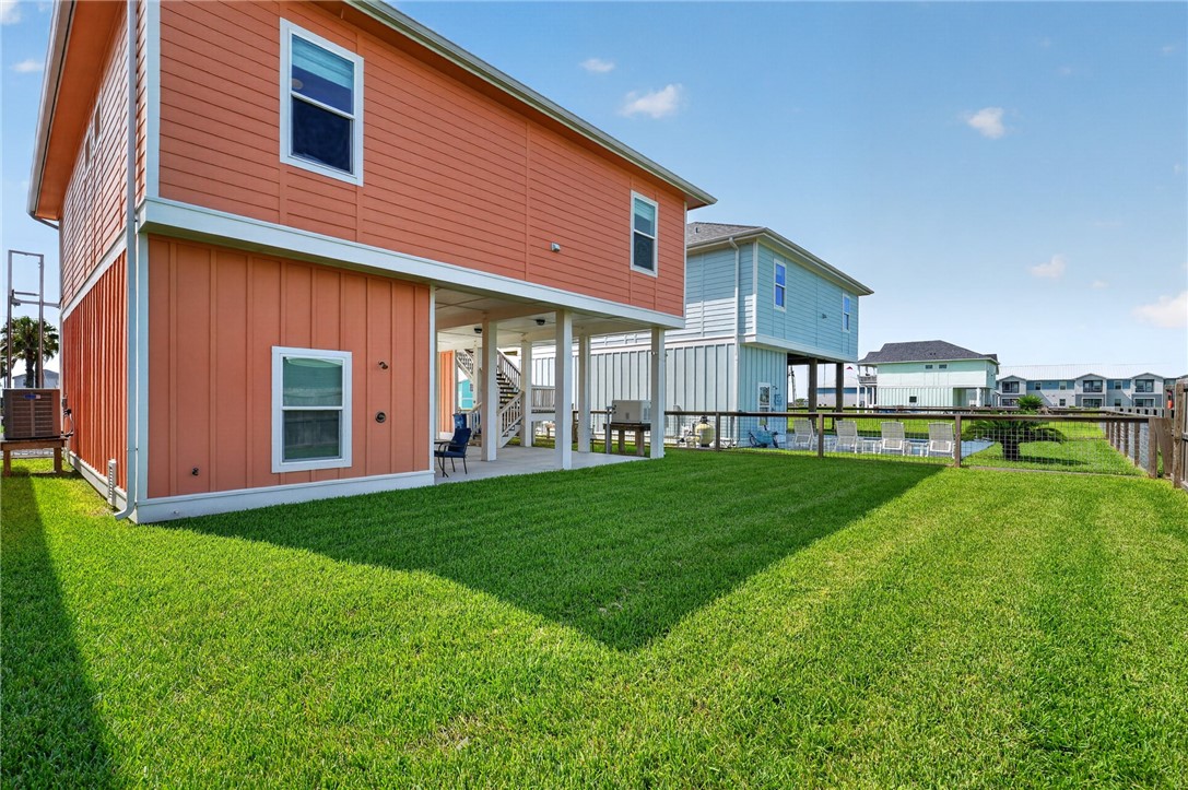 1505 S Live Oak Street Rockport TX 78382