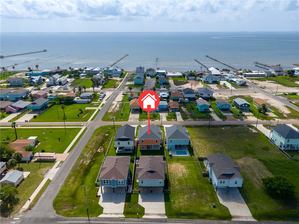 1505 S Live Oak Street Rockport TX 78382