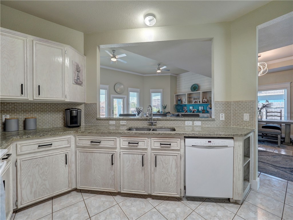 13853 Mizzen Street Corpus Christi TX 78418