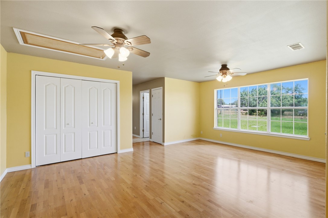 120 County Road 317 Cr V George West TX 78022