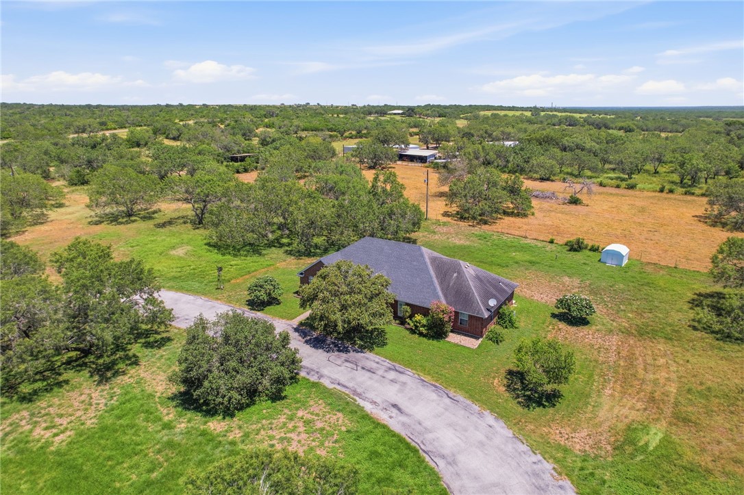 120 County Road 317 Cr V George West TX 78022