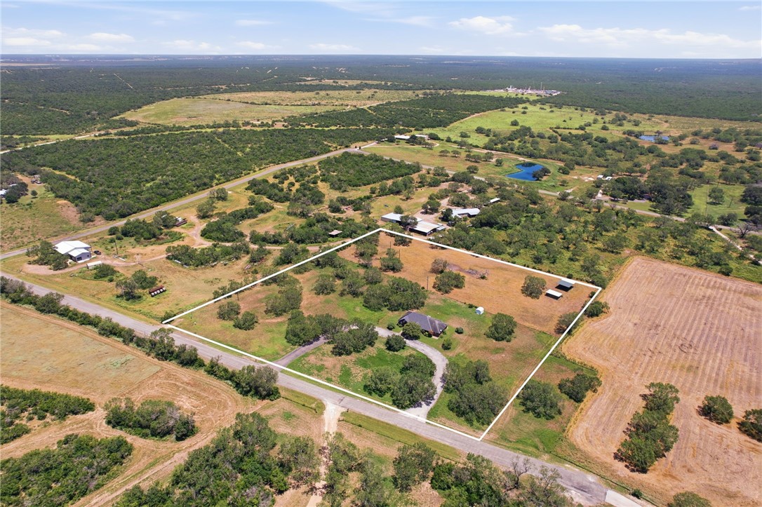 120 County Road 317 Cr V George West TX 78022