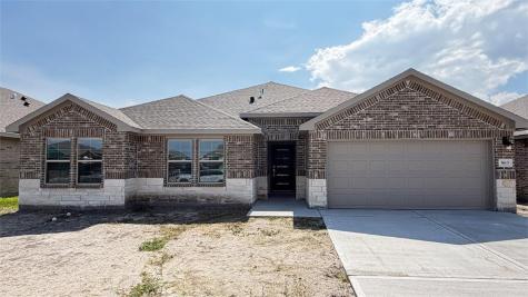 3613 Sahar Lake Drive Robstown TX 78380