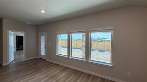 3613 Sahar Lake Drive Robstown TX 78380