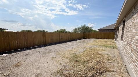 3613 Sahar Lake Drive Robstown TX 78380