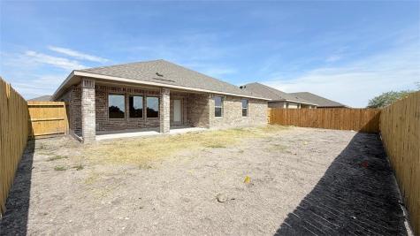 3613 Sahar Lake Drive Robstown TX 78380