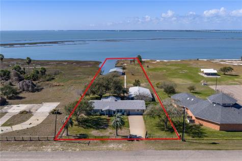 140 Front Street Rockport TX 78382