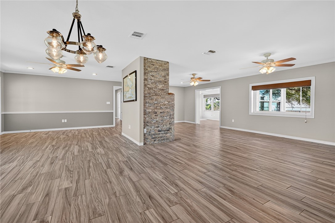 140 Front Street Rockport TX 78382