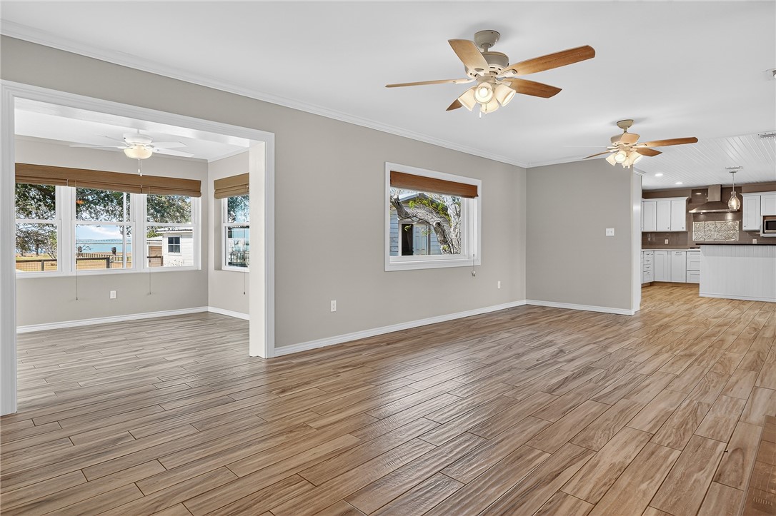 140 Front Street Rockport TX 78382